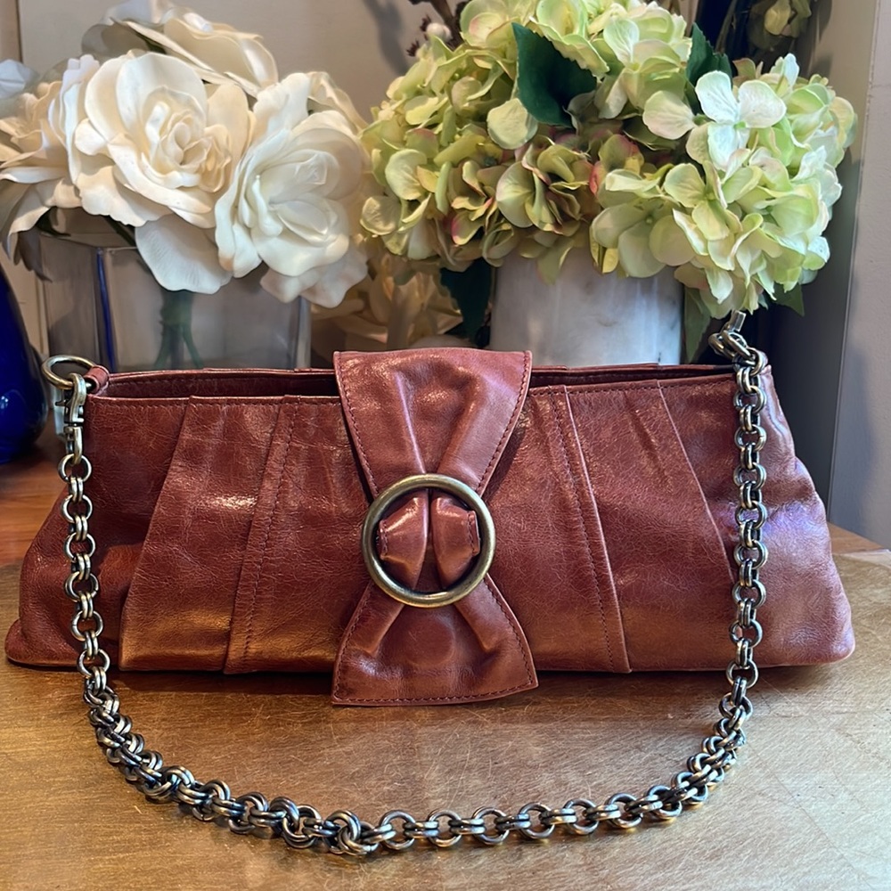 HOBO Internarional Compact Chained Shoulder Bag